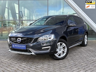 Volvo V60 2.0 D4 Momentum 190pk Automaat / Camera / Leder / Stoelverwarming