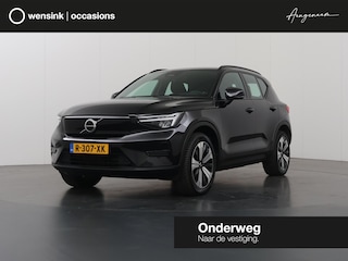 Volvo XC40 Recharge Core 70 kWh | SOH 95% | Warmtepomp | Trekhaak | Stoelverwarming | Stuurwielverwarming | Apple Carplay/Android Auto | Achteruitrijcamera |