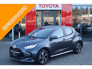 Toyota Yaris HYBRID 115 Business STOEL/STUURVERW. APPLE/ANDROID AD-CRUISE NAVI CAMERA 16"LM-VELGEN PRIVACY-GLASS LED-PAKKET BLUETOOTH DAB+