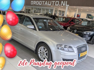Audi A3 Sportback 2.0 FSI Attraction Automaat Airco, Cruise Control, Trekhaak, Stuurbekrachtiging