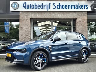 Lynk & Co 01 1.5 STUURVERWARMING MY23 360-CAMERA STUUR/STOELVERW. ROLHOES PANO/SCHUIF MEMORY INFINITY DAB NAVI CARPLAY ELEK.ACHTERKLEP 20"LMV