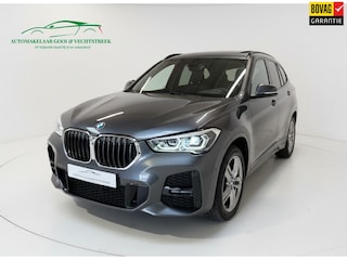 BMW X1 SDrive18i High Exec. M-Sport - Panorama - Trekhaak - Memory