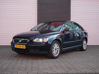Volvo S40 1.8 Momentum NL auto| Trekhaak| Leder| Cruise| Airco