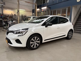 Renault Clio 1.0 TCe 90pk GPF Equilibre | Apple carplay / Android auto | Airco | Pdc | Cruise control | All season banden | NAP | Rijklaar prijs!