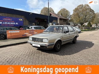 Volkswagen Jetta 1.6 CL 4-bak