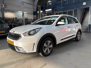 Kia Niro 1.6 GDi 141pk ExecutiveLine | Trekhaak | Pearl white | Apple carplay/ Android auto | Navigatie | Camera| Cruise control | NAP | Rijklaar prijs!