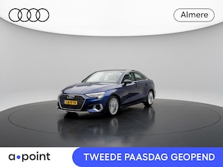 Audi A3 Limousine 35 TFSI Business edition 150PK S-tronic | Panorama dak | Trekhaak | Clima | Parkeer sensoren |