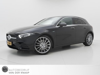 Mercedes-Benz A-klasse 250 e AMG-Line | Clima | Cruise | Multimedia/Navi | Pano | Leder | Stoelverwarming | Memory Seats | PDC + 360 Camera |