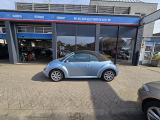 Volkswagen Beetle New Cabriolet 1.6