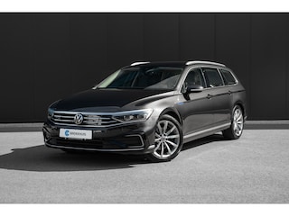 Volkswagen Passat Variant 1.4 TSI PHEV GTE Business | Camera | Trekhaak | Leder/Alcantara | Dodehoek | Led |
