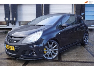 Opel Corsa 1.6-16V T OPC * 280 PK *