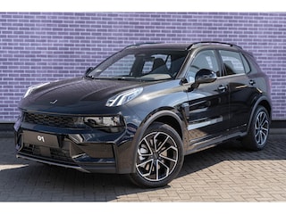 Lynk & Co 01 1.5 Core PHEV | Adaptieve Cruise Control | Keyless Entry | 1800 kg Trekvermogen | Stoelverwarming | Apple Carplay & Android Auto | 19 inch LM-Velgen | Achteruitrijcamera | Ledverlichting | 15,4 inch middendisplay | Premium audiosysteem |