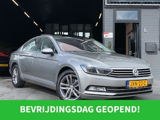 Volkswagen Passat 1.8 TSI Business Edition R|Camera|PANO|LED