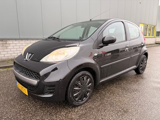 Peugeot 107 1.0-12V Sublime 5-deurs Airco