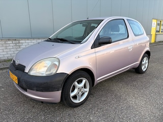 Toyota Yaris 1.0-16V VVT-i Terra