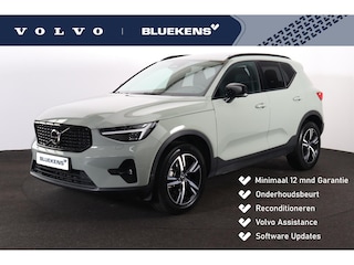 Volvo XC40 B3 Plus Dark - Panorama/schuifdak - IntelliSafe Assist & Surround - 360º Camera - Harman/Kardon audio - Verwarmde voorstoelen & stuur - Parkeersensoren voor & achter - Elektr. bedienb. voorstoelen met geheugen links - Draadloze tel. lader - Extra getint glas - 18' LMV