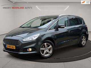 Ford S-MAX 1.5 Titanium 7p. * 7 PERSOONS * TREKHAAK * STOELVERWARMING *