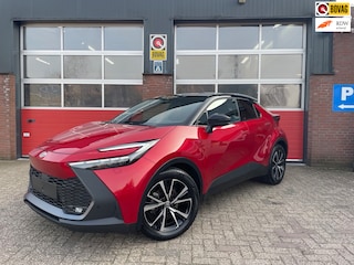 Toyota C-HR 1.8 Hybrid 140 Bi-tone, Blindspot, Elektrische klep, Stuur + Stoelverwarming, Keyless etc...