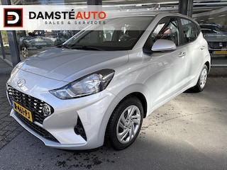 Hyundai i10 1.0 Comfort Smart .Opties: Camera en Navigatie All season banden