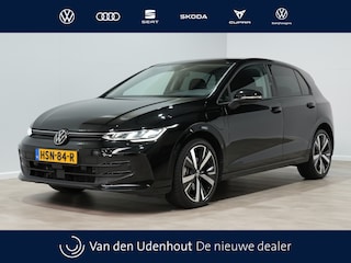 Volkswagen Golf 1.5 eHybrid 204pk Life Edition Navi via app Camera Acc Led Demo Jesse