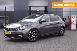 Peugeot 308 1.6 BlueHDi Blue Lease Executive / Paroramadak / Navi / App-Connect /PDC