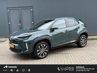 Toyota Yaris Cross 1.5 Hybrid 115 Dynamic Automaat / Fabrieksgarantie tot 10 jaar mogelijk* / Stuur- en stoelverwarming / Navigatie / Apple Carplay Android / 17" LM wielen /