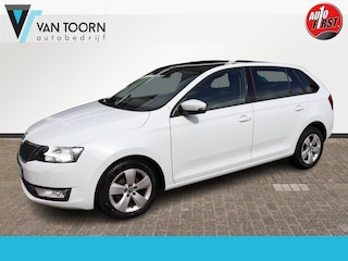Skoda Rapid Spaceback 1.2 TSI Greentech JOY Automaat. Panoramadak, navigatie.
