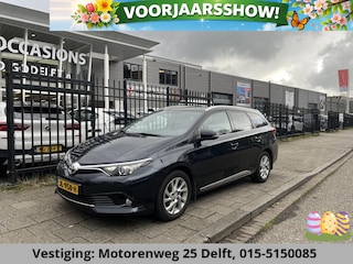 Toyota Auris Touring Sports 1.2T Dynamic NAVI. CRUISE CONTROL. PANORAMA DAK. TREKHAAK.