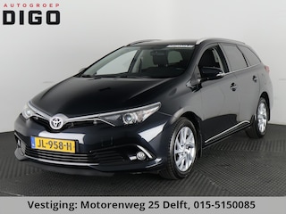 Toyota Auris Touring Sports 1.2T Dynamic NAVI. CRUISE CONTROL. PANORAMA DAK. TREKHAAK.
