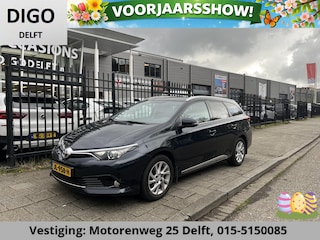 Toyota Auris Touring Sports 1.2T Dynamic NAVI. CRUISE CONTROL. PANORAMA DAK. TREKHAAK.