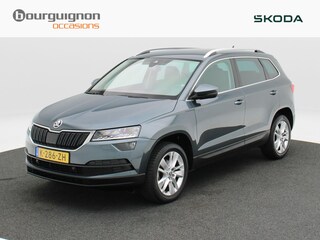 Skoda Karoq 1.5 TSi 150 Pk Automaat Business Edition Plus | Trekhaak | Camera | Stoelverwarming | Adaptive Cruise | CarPlay | 17 Inch