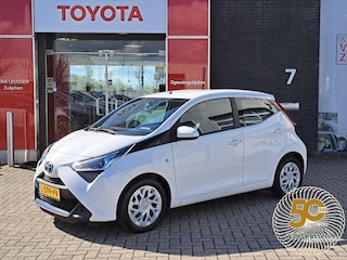 Toyota Aygo X-PLAY SUPER ZUINIG HANDSFREE SPEEDLIMITER