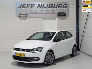 Volkswagen Polo 1.4 TSI BlueGT "Origineel NL!" Automaat! Garantie Navigatie Bluetooth Leer-Alcantara 17"Velgen Parkeersensoren