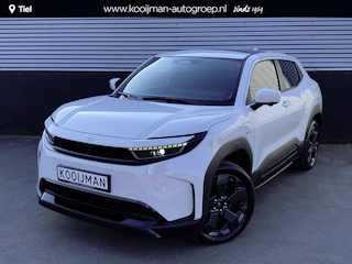 Toyota Urban Cruiser Executive 61 kWh Nieuw! Panoramadak, 360° camea, navigatie, parkeersensoren, draadloze telefoonlader, stoel- & stuurverwarming