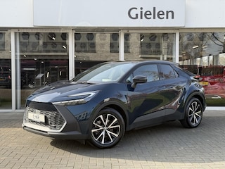 Toyota C-HR Plug-in Hybrid 220 First Edition | Elektrische achterklep, Stoel + Stuurverwarming, 18 inch, Keyless, Groot scherm