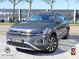Volkswagen T-Roc 1.5 TSI Panodak | Vol Leer | Facelift | Virtual | Memory | Achteruitrijcamera | Carplay/Android | DCC |