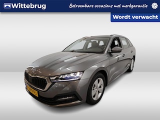 Skoda Octavia Combi 1.0 TSI 110pk Business Edition / App. Connect / Navigatie / Parkeersensoren V+A / Elec. Achterklep / 16'' LMV