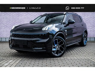 Lynk & Co 01 Plug-in Hybrid | 360 graden camera | Panoramadak | Adaptive cruise control | LED koplampen | Navigatie | Apple Carplay / Android Auto | Stoelverwarming |
