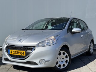 Peugeot 208 BWJ 2013 | NWE KOPPELING & APK | TREKHAAK | AIRCO | NAVI | CRUISE | EL RAMEN | STUURBEKR |