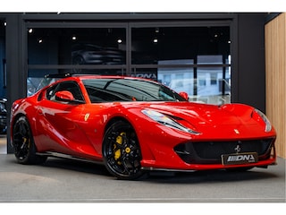 Ferrari 812 Lift Full Carbon 6.5 V12 Superfast Passenger Display HELE