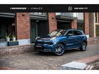 Lynk & Co 01 Plug-in Hybrid | 360 camera | Panoramadak | Adaptive cruise control | Zwarte hemelbekleding | Rolhoes | 20" velgen | Apple Carplay / Android Auto | Navigatie |