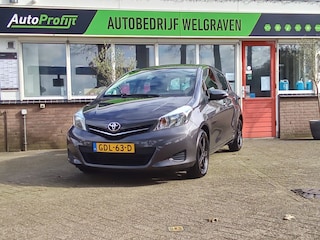 Toyota Yaris 1.3 VVT-i Dynamic