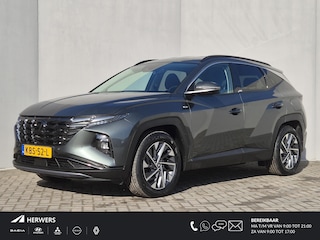Hyundai Tucson 1.6 T-GDI MHEV Comfort Smart Handgeschakeld / Fabrieksgarantie tot 01-2027 / Dealer onderhouden / Elektrische klep / Stuur- en stoelverwarming / Apple Carplay Android / Navigatie / Trekgewicht 1.650 kg / Achteruitrijcamera / Draadloze telefoon lader / Cruise control / Keyless Entry/Start /