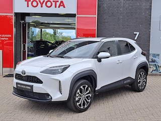 Toyota Yaris Cross 1.5 Hybrid 115 Dynamic COMFORT PACK NIEUW DIRECT LEVERBAAR STOEL- STUUR- EN VOORRUITVERWARMING PDC BLIND SPOT