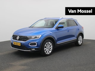 Volkswagen T-Roc 2.0 TSI 4Motion Sport 190 PK| Origineel Nederlands | 1e Eigenaar | Dealeronderhouden | Navigatie | Stoelverwarming | Achteruitrijcamera | Parkeersensoren | Digitale Cockpit Pro | Climatronic |
