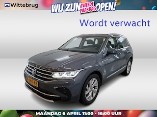 Volkswagen Tiguan 1.5 TSI Elegance Executive DSG Automaat Winterpakket / Navigatie / Camera  / IQ-LED / Digital Cockpit / App-connect