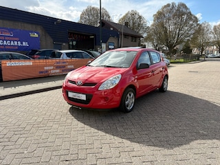 Hyundai i20 1.2i ActiveVersion Young NIEUWE APK!