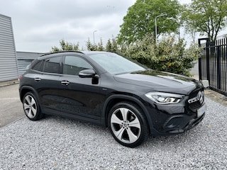 Mercedes-Benz GLA 250e Luxury LED|Camera|Sfeer|Leer Zwart