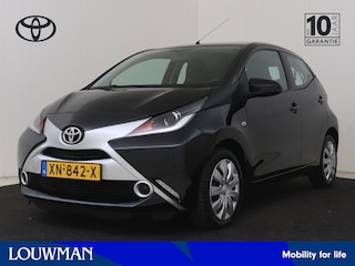 Toyota Aygo 1.0 VVT-i x-play * Automaat | Dealer Onderhouden | Camera | Bluetooth | Airco