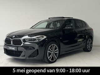 BMW X2 xDrive25e M-sport | Stoelverwarming | Panoramadak | Achteruitrijcamera | Navigatie | Sport | M-sport |